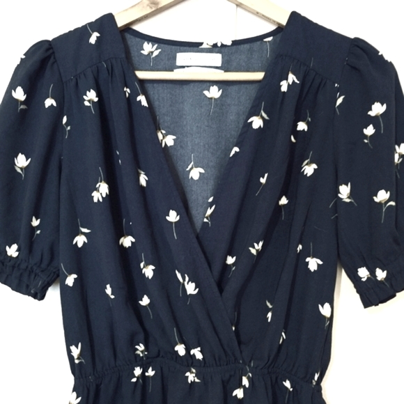 Urban Outfitters Floral Surplice Smocked-Sleeve Romper. - Picture 6 of 14